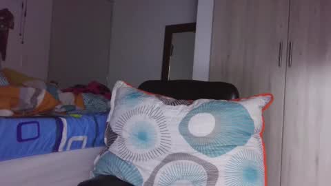 Snapshot of kawit1 chatting on September 18, 7:32 am Khawit online show from September 18, 7:32 am