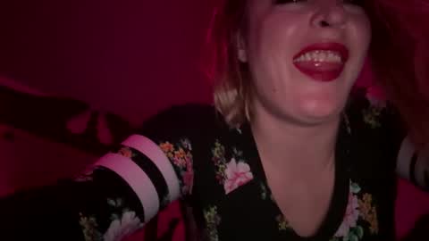 kay_la online show from November 2, 8:39 am