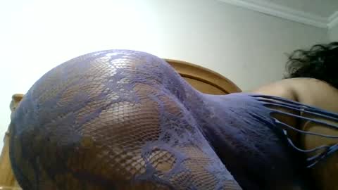 kay_yarms online show from July 18, 3:27 pm
