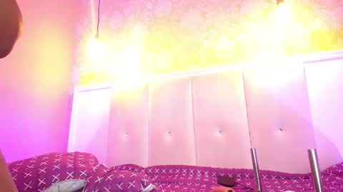 Susan online show from April 8, 3:34 pm