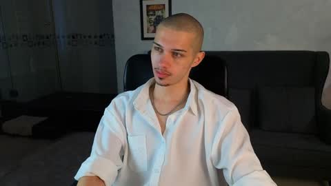 KaydenDrew online show from April 8, 4:23 am