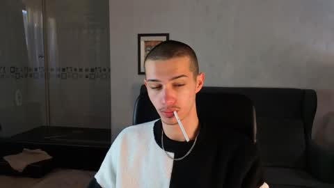 KaydenDrew online show from April 16, 4:24 am