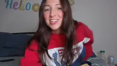 Snapshot of kaygraciee chatting on May 13, 2:47 pm jordyynashley online show from May 13, 2:47 pm