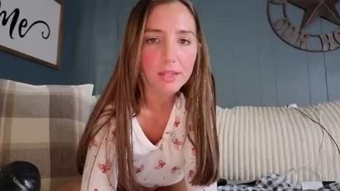 Snapshot of kaygraciee chatting on June 25, 12:53 pm jordyynashley online show from June 25, 12:53 pm