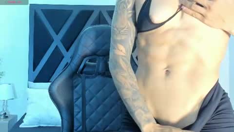 KAYLA BATISTA online show from June 21, 12:13 am