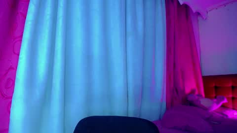 kayla_sexx online show from November 2, 2:03 am