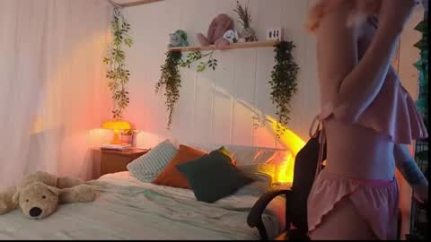 kayla samper online show from April 14, 4:24 pm