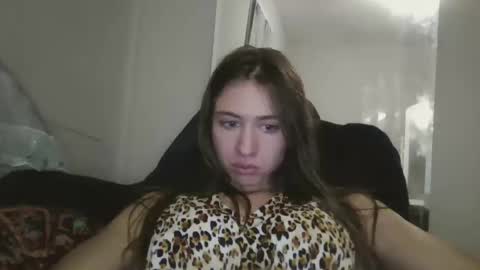 Snapshot of kaylaelizabeth97 chatting on May 18, 6:52 am kaylaelizabeth97 online show from May 18, 6:52 am