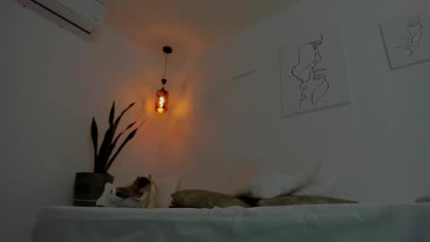      K A Y L A      online show from November 16, 1:06 pm