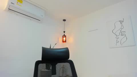      K A Y L A      online show from November 22, 2:16 pm