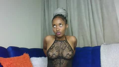 kaylar online show from November 8, 5:23 pm