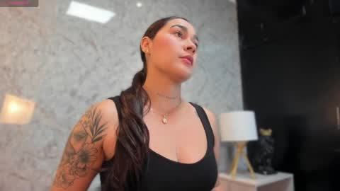 kaylee_scott_ online show from April 1, 12:06 pm