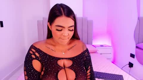 kaylie evans online show from April 25, 12:19 pm