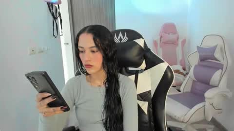 kaylie online show from December 5, 7:10 pm