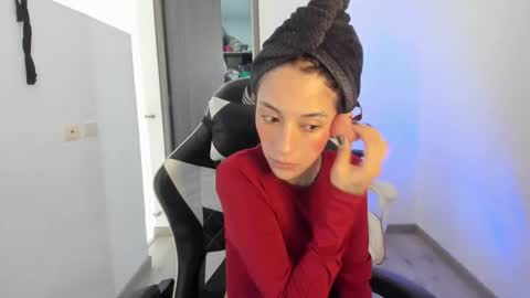 kaylie online show from February 12, 2:45 pm