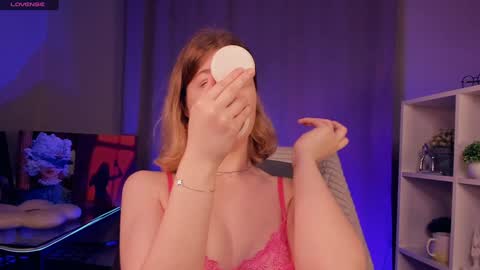 Hi Im Arina 3 online show from November 5, 6:35 am