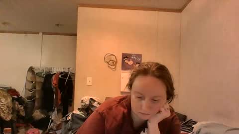 kcandler27 online show from October 28, 1:53 am