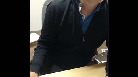 Snapshot of kcirt17225058 chatting on October 14, 9:15 pm kcirt17225058 online show from October 14, 9:15 pm