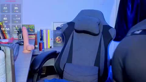 Alfred - INDEPENDIENT MODEL online show from March 28, 7:08 am