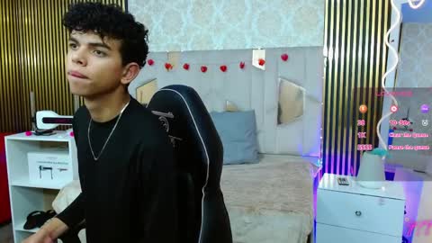  keahi  online show from April 4, 7:11 pm