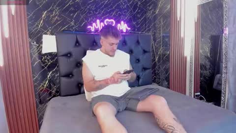 Keane online show from November 10, 12:59 pm