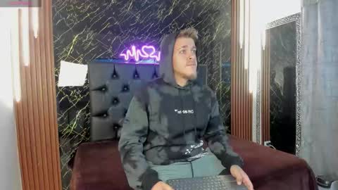 Keane online show from December 1, 12:32 pm