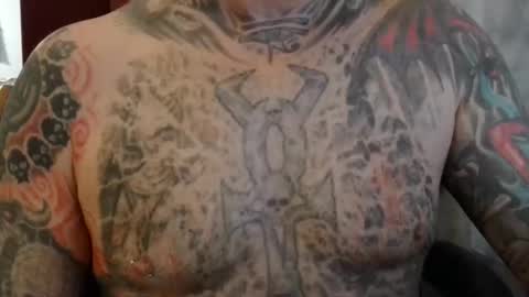 keeeeeeeeeeeeef online show from April 27, 9:46 pm