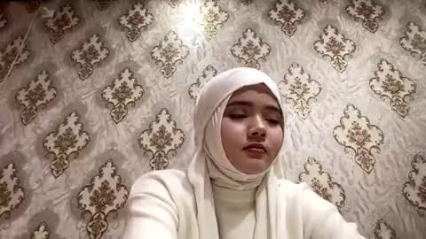 Kate online show from February 2, 11:09 am