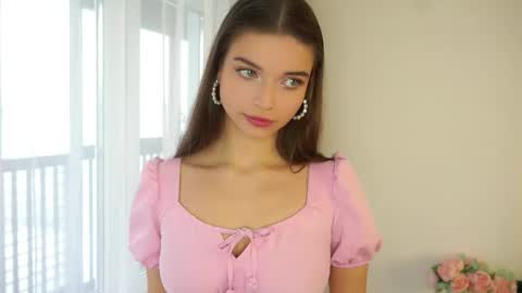 Snapshot of keenakosbab chatting on February 8, 9:23 am Lulu online show from February 8, 9:23 am