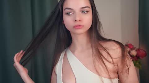 Snapshot of keenakosbab chatting on February 24, 11:25 pm Lulu online show from February 24, 11:25 pm