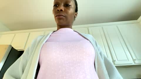 Snapshot of keephimcum69me chatting on July 14, 11:38 am Keephimcum69me online show from July 14, 11:38 am