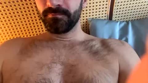 keepquietj online show from November 28, 8:22 pm