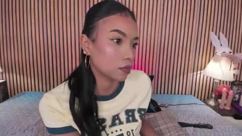 Snapshot of keeyla_stone chatting on February 16, 9:55 pm keeyla stone online show from February 16, 9:55 pm