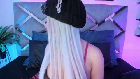 Keidy Monday to Saturday from 200 pm to 810pm  UTC-5 Colombia Time online show from October 7, 7:11 pm