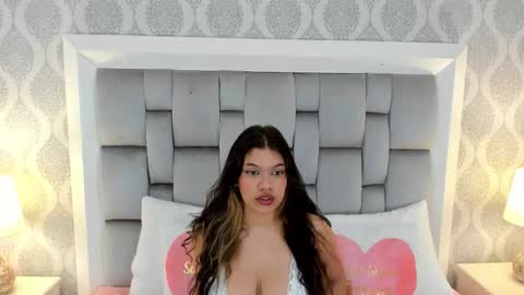 Keiira Fox online show from January 13, 11:15 am