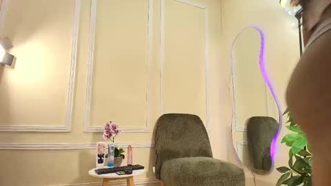 keila online show from October 8, 12:25 pm