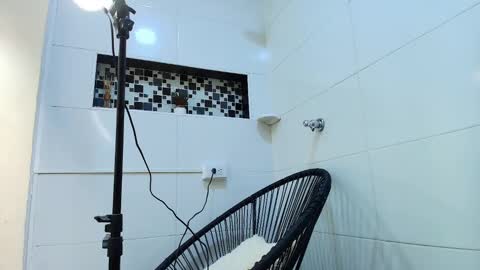 keila online show from October 9, 11:52 am