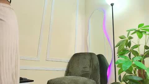 keila online show from October 12, 12:26 pm