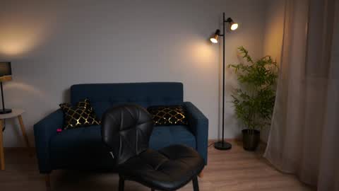 keira_knight online show from January 20, 1:18 am