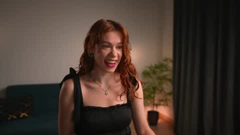 Snapshot of keira_knight chatting on June 18, 7:40 pm keira_knight online show from June 18, 7:40 pm