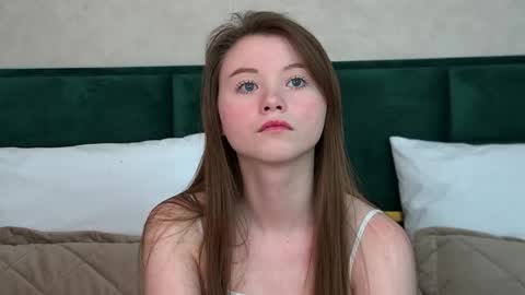 Keira online show from November 16, 6:08 am