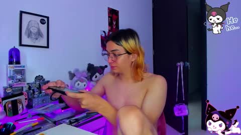 Keita moon online show from December 22, 4:04 pm