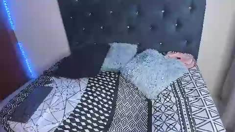 Snapshot of keitch_cute chatting on July 9, 1:37 pm keitch_cute online show from July 9, 1:37 pm