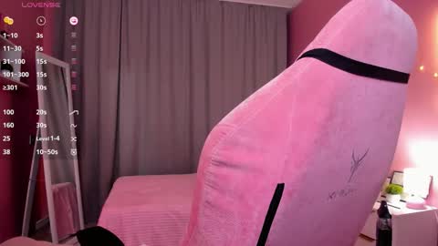 Rina online show from November 22, 7:40 am