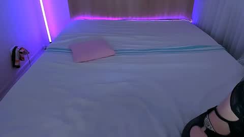 Linda online show from April 2, 6:11 am