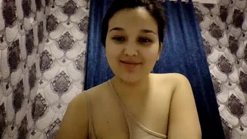 Snapshot of kelli_nuna_bebe chatting on May 29, 11:14 pm kelli_nuna_bebe online show from May 29, 11:14 pm