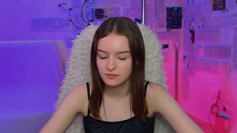 Snapshot of kelliebanshe chatting on June 11, 8:12 am kelliebanshe online show from June 11, 8:12 am