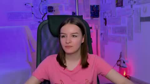Snapshot of kelliebanshe chatting on June 15, 4:58 am kelliebanshe online show from June 15, 4:58 am