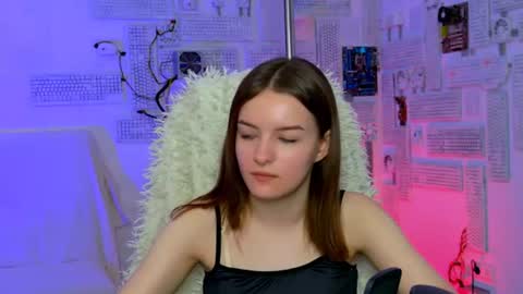 Snapshot of kelliebanshe chatting on July 4, 4:18 am kelliebanshe online show from July 4, 4:18 am