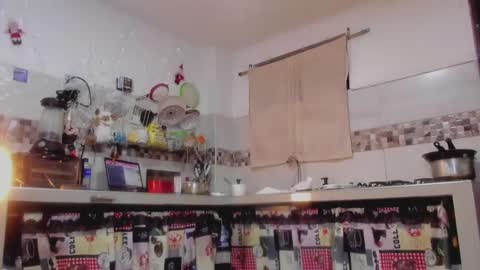 kelly__thomson online show from December 18, 1:59 am